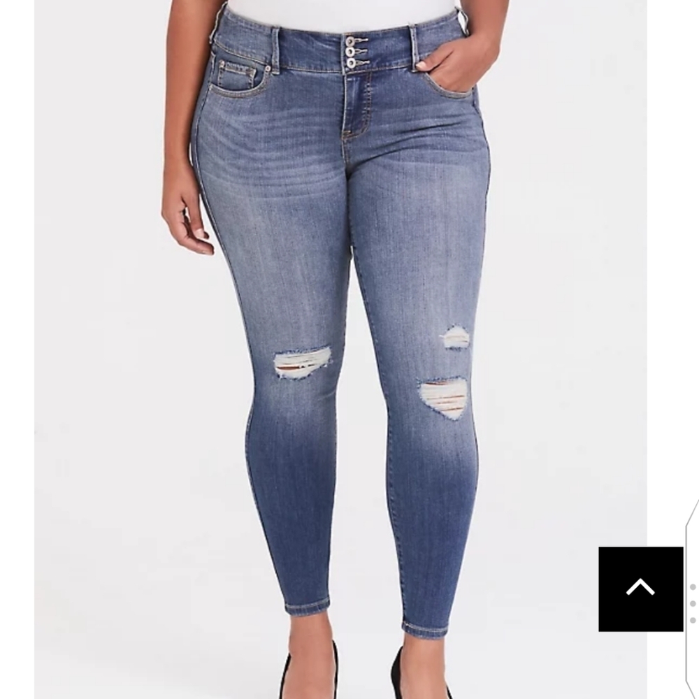 🆕22W JEGGING - PREMIUM STRETCH MEDIUM WASH